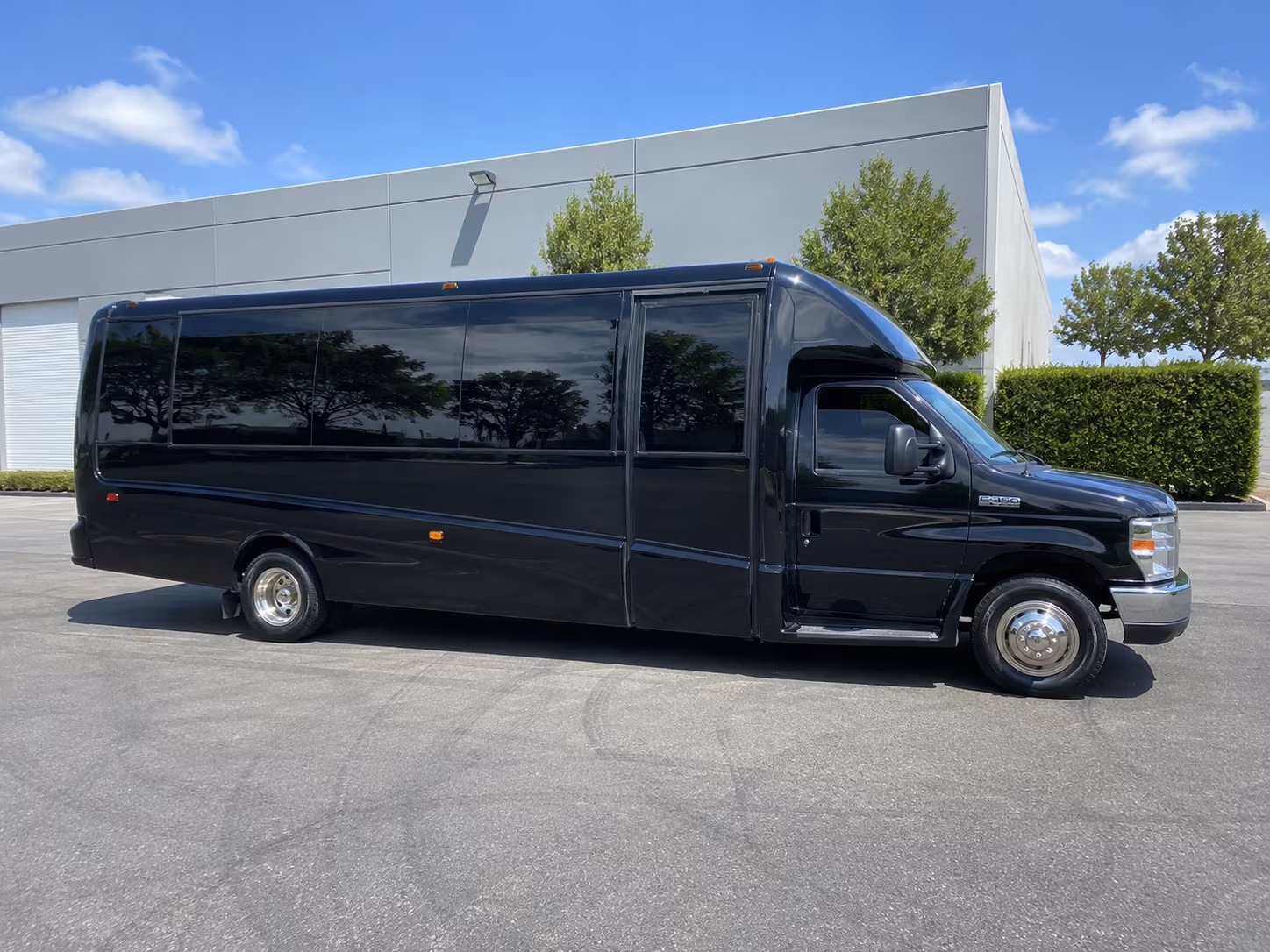 affordable simi valley prom party bus prices split across your group