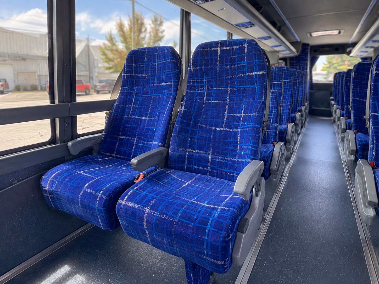 simi valley airport shuttles for military and government travel