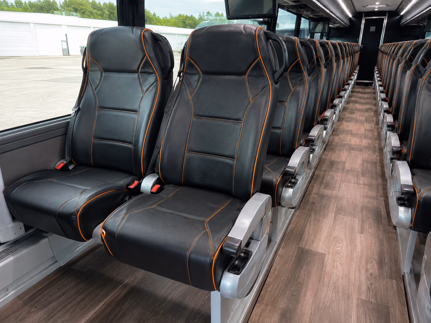 simi valley construction and film crew shuttle buses